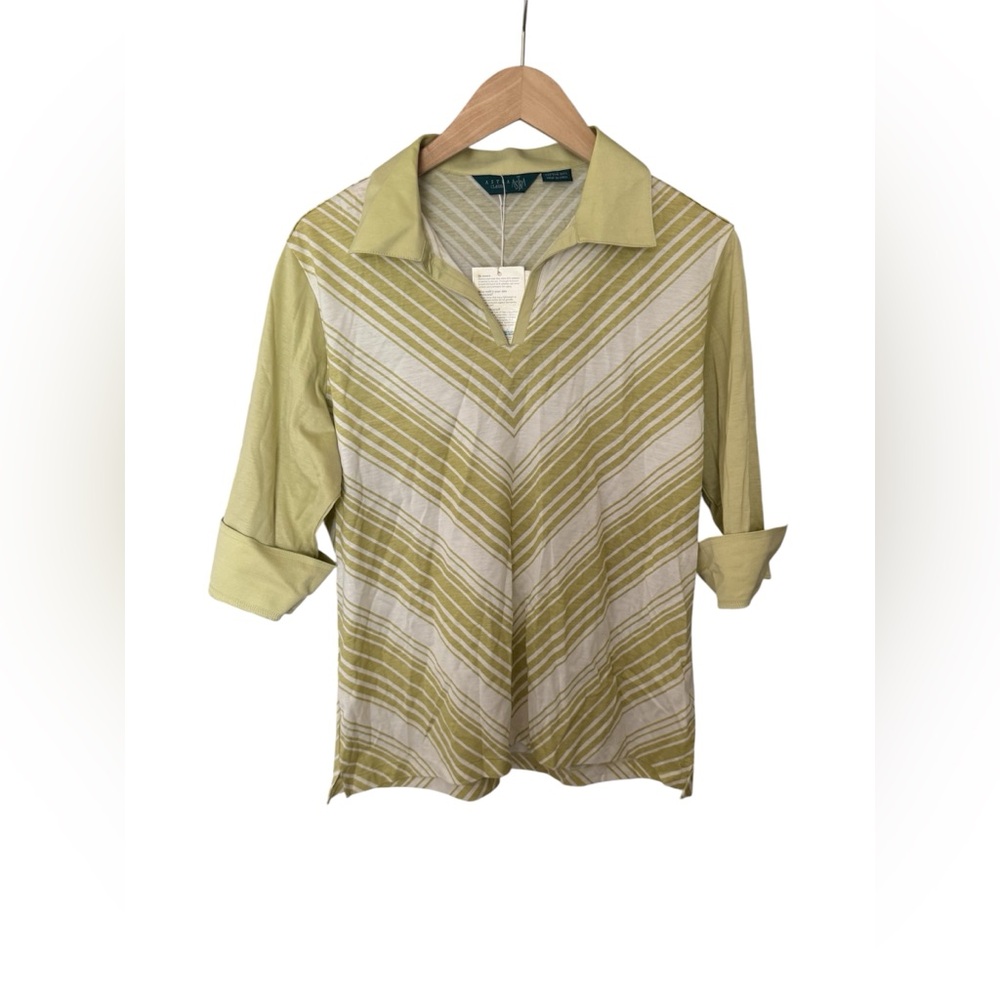 Astra classic NWT top